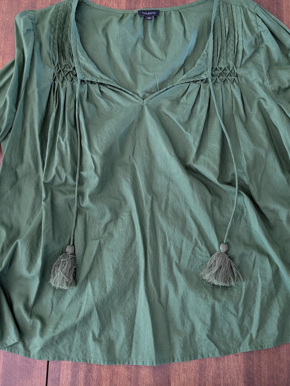 Talbots Long Sleeve Green Smocked Large